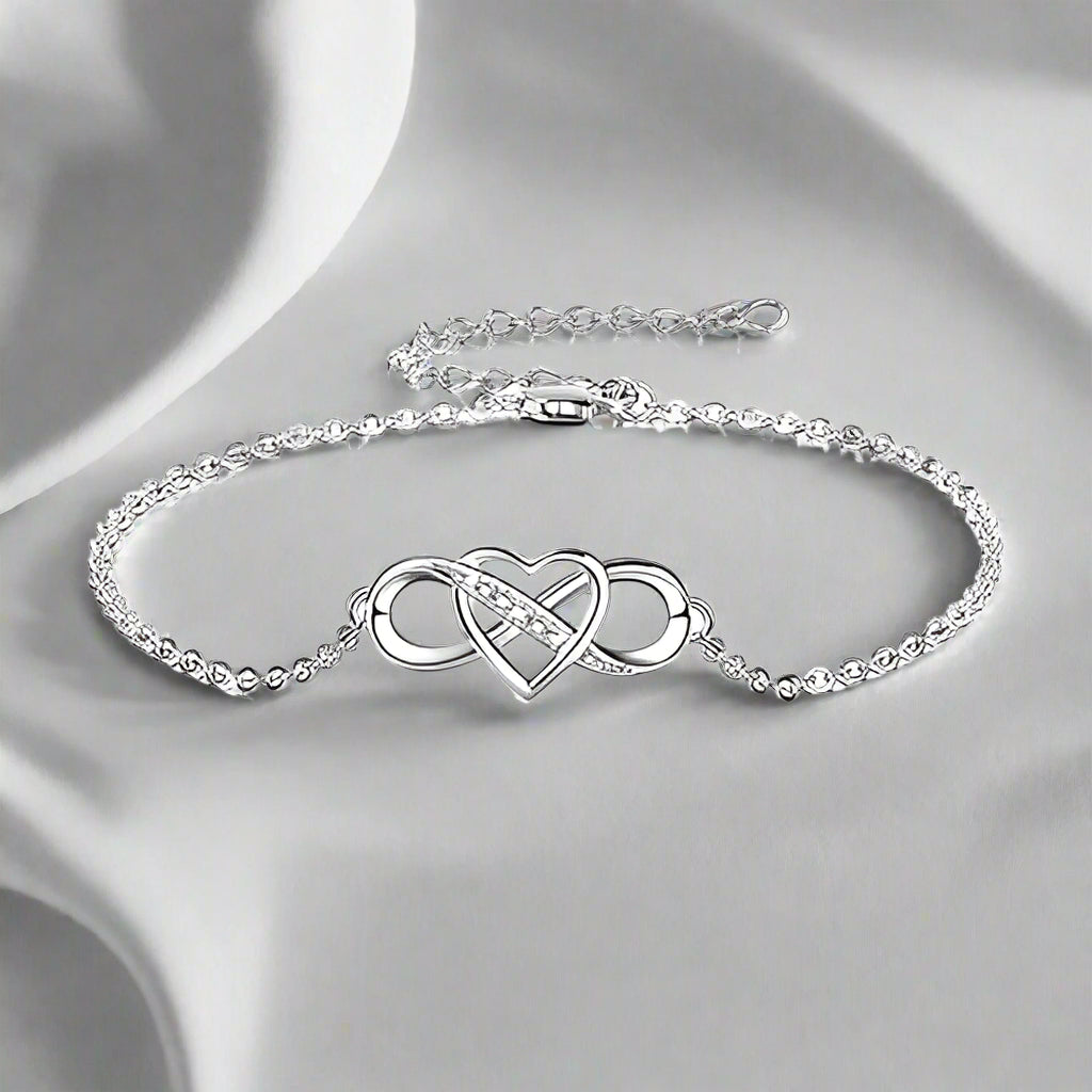 Misty | Infinity Heart Sparkle | Silver Bracelet