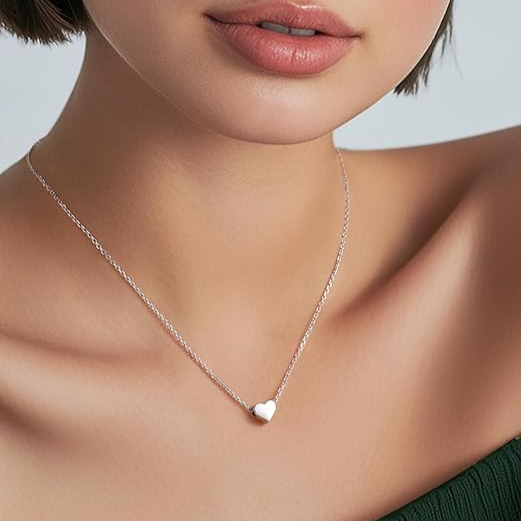 Gloria | Minimalist Heart Pendant | Silver Necklace